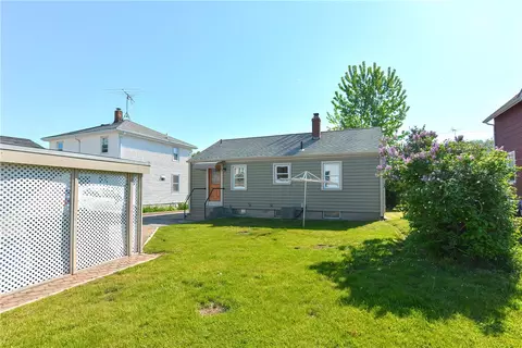 143 Knight St, Woonsocket, RI 02895 photo 23