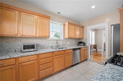 57 Lyall Ave, Warwick, RI 02889 photo 13