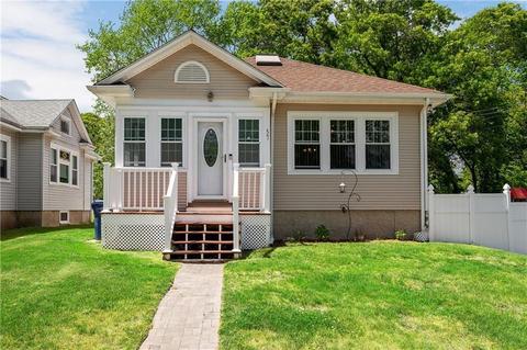 57 Lyall Ave, Warwick, RI 02889 photo 2