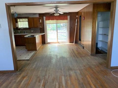 247 Paradis Ave, Woonsocket, RI 02895 photo 9