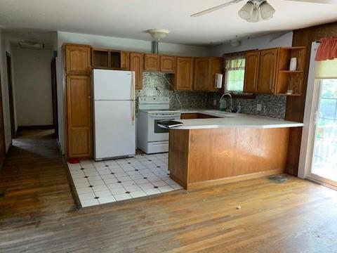 247 Paradis Ave, Woonsocket, RI 02895 photo 5