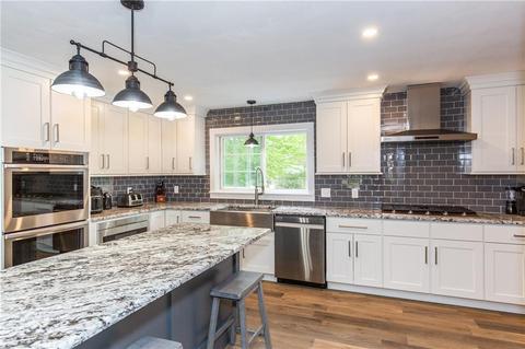 34 Walker Ln, Coventry, RI 02816 photo 11