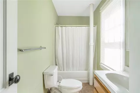 40 Potters Ave, Warwick, RI 02886 photo 19