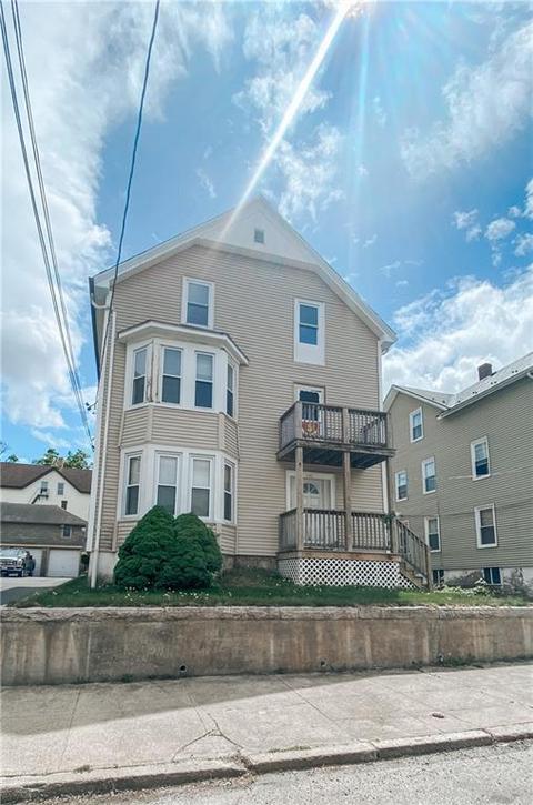 247 Willow St, Woonsocket, RI 02895 photo 3