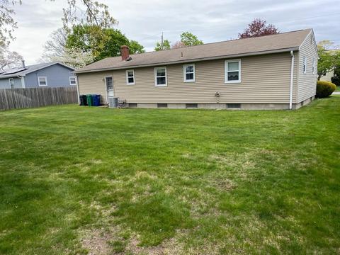 110 Grassmere St, Warwick, RI 02889 photo 3
