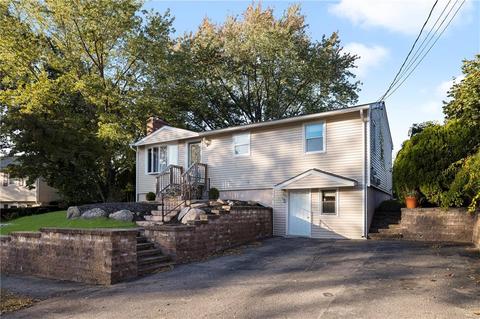 29 Mary Beth Dr, Warwick, RI 02886 photo 19