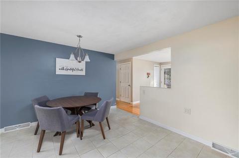 29 Mary Beth Dr, Warwick, RI 02886 photo 12