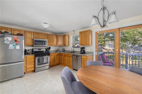 29 Mary Beth Dr, Warwick, RI 02886 photo 8