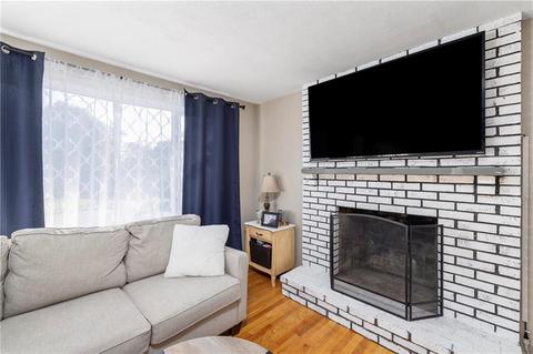 29 Mary Beth Dr, Warwick, RI 02886 photo 5