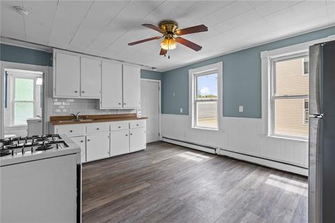 22 Dean St, Woonsocket, RI 02895 photo 13
