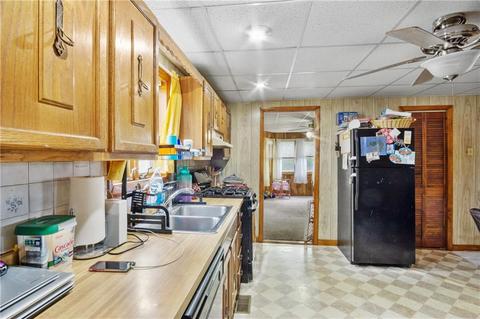 22 Logee St, Woonsocket, RI 02895 photo 7