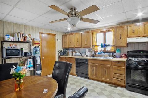 22 Logee St, Woonsocket, RI 02895 photo 8