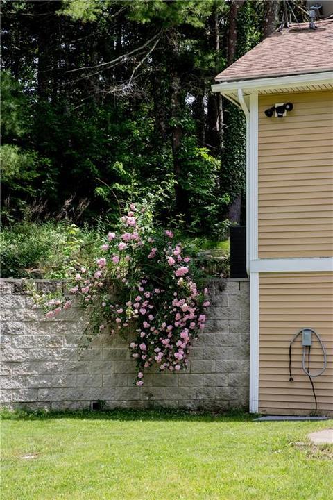 76 Long Entry Rd, Glocester, RI 02814 photo 3