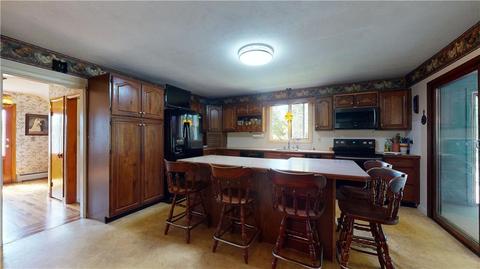 736 Mendon Rd, Woonsocket, RI 02895 photo 42