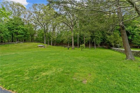 736 Mendon Rd, Woonsocket, RI 02895 photo 32