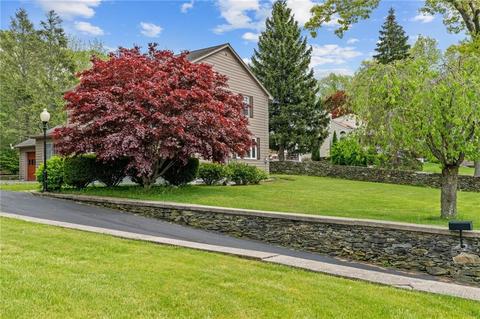 736 Mendon Rd, Woonsocket, RI 02895 photo 13
