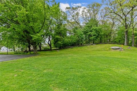 736 Mendon Rd, Woonsocket, RI 02895 photo 20