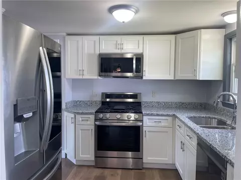 195 Wethersfield Dr, Warwick, RI 02886 photo 6