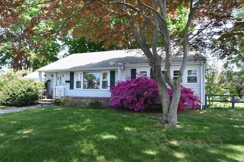 60 Alvin St, Warwick, RI 02886 photo 2