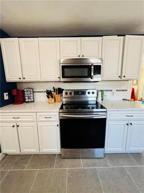 28 Gaskill St, Woonsocket, RI 02895 photo 15
