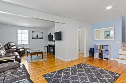 52 Canfield Ave, Warwick, RI 02889 photo 5