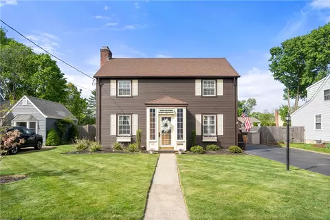 135 Vaughn Ave, Warwick, RI 02886 photo 1
