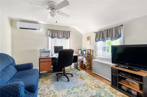 135 Vaughn Ave, Warwick, RI 02886 photo 19