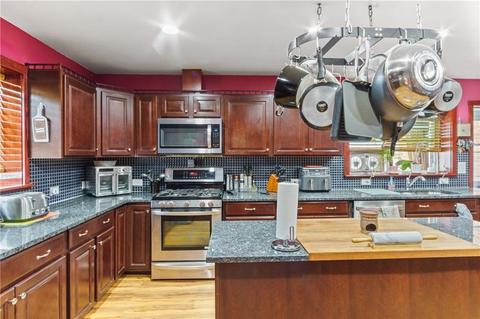 119 Eddy St, Fall River, MA 02723 photo 8