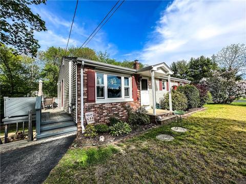 46 Patton St, Coventry, RI 02816 photo 1