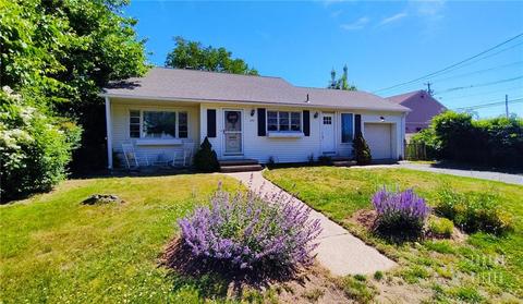 292 Pine St, Warwick, RI 02888 photo 1