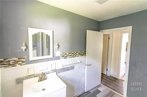 292 Pine St, Warwick, RI 02888 photo 10
