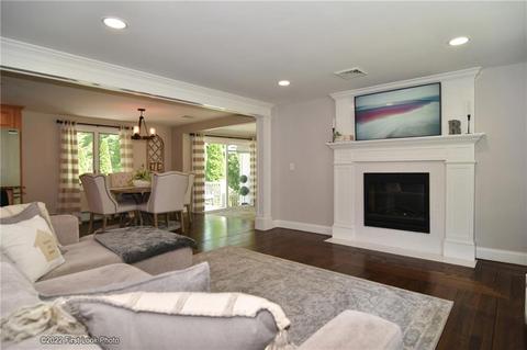 263 Old County Rd, Smithfield, RI 02917 photo 5