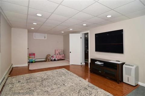 263 Old County Rd, Smithfield, RI 02917 photo 25