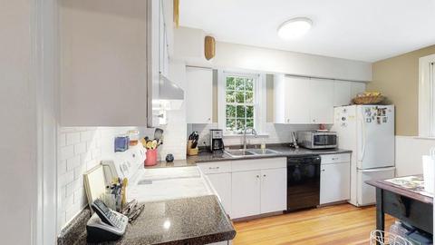 87 Potters Ave, Warwick, RI 02886 photo 9