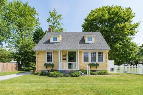 87 Potters Ave, Warwick, RI 02886 photo 1