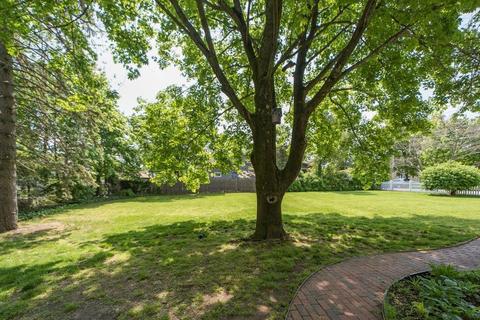 87 Potters Ave, Warwick, RI 02886 photo 32