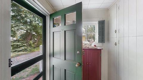 87 Potters Ave, Warwick, RI 02886 photo 4
