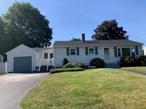 335 Morin St, Woonsocket, RI 02895 photo 1
