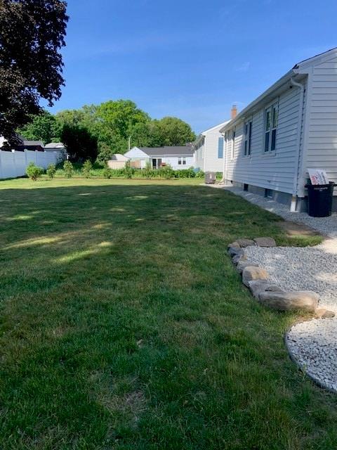 335 Morin St, Woonsocket, RI 02895 photo 6