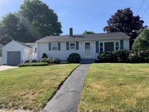 335 Morin St, Woonsocket, RI 02895 photo 3