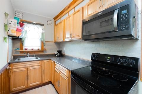 370 Fairmount St, Woonsocket, RI 02895 photo 4