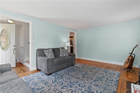 94 Brunswick Dr, Warwick, RI 02886 photo 8