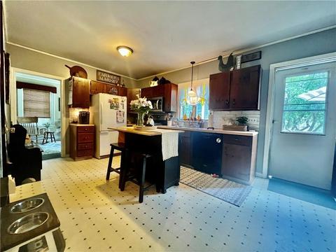 497 Hill St, Coventry, RI 02816 photo 6