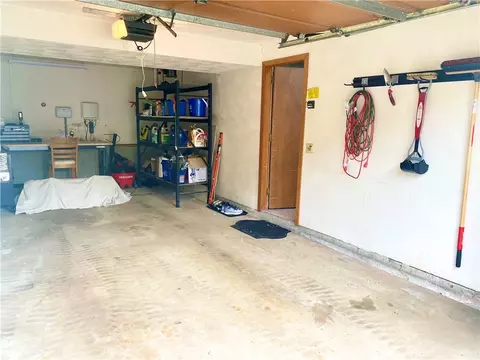 25 Eastgate Dr, Warwick, RI 02886 photo 34