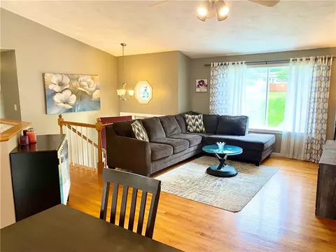 25 Eastgate Dr, Warwick, RI 02886 photo 18
