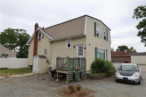 2016 Warwick Ave, Warwick, RI 02889 photo 2