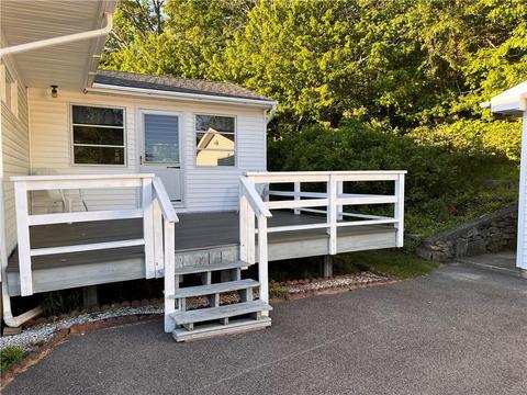 3 Wilgis Dr, Westerly, RI 02891 photo 3