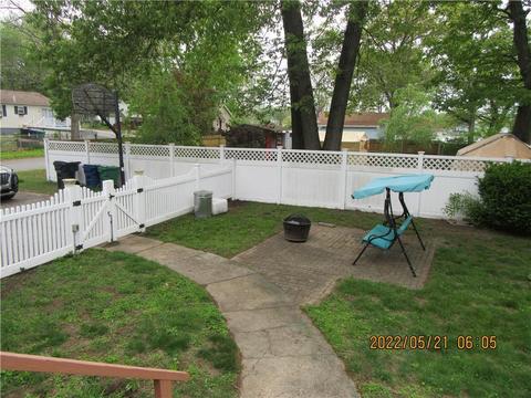 21 Sutton Ave, Warwick, RI 02889 photo 9