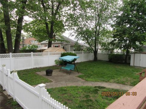 21 Sutton Ave, Warwick, RI 02889 photo 2