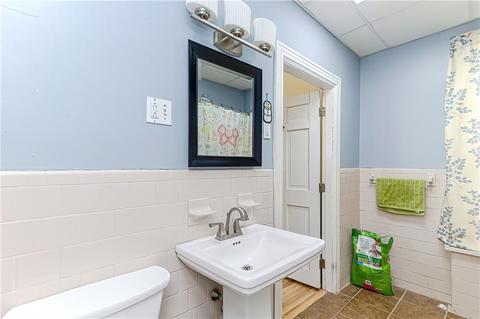 68 Prospect St, Woonsocket, RI 02895 photo 13